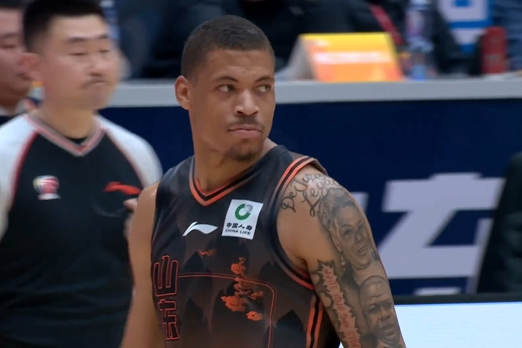 KAIYUN SPORTS-山东男篮有惊无险击败青岛，克里斯42分刷新个人新高，新外援低迷