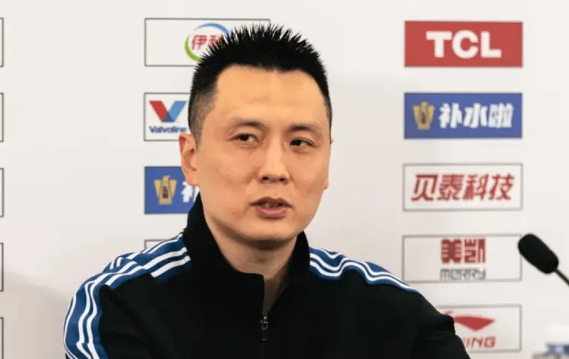 KAIYUN SPORTS-卢伟：很荣幸能带到这么好的球员，球队每个人都牺牲很多